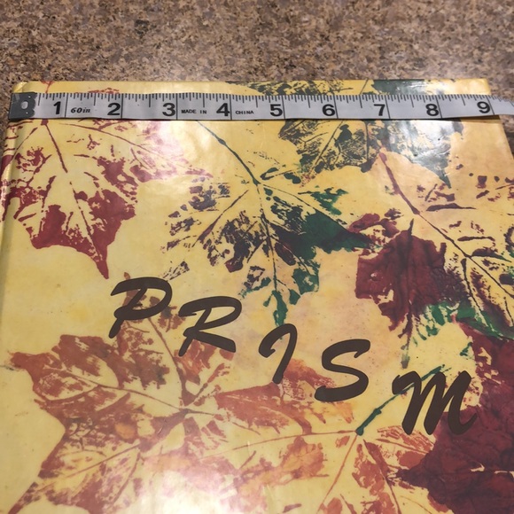 1992-1993 University of Maine Orono Prism Yearbook - Picture 5 of 12